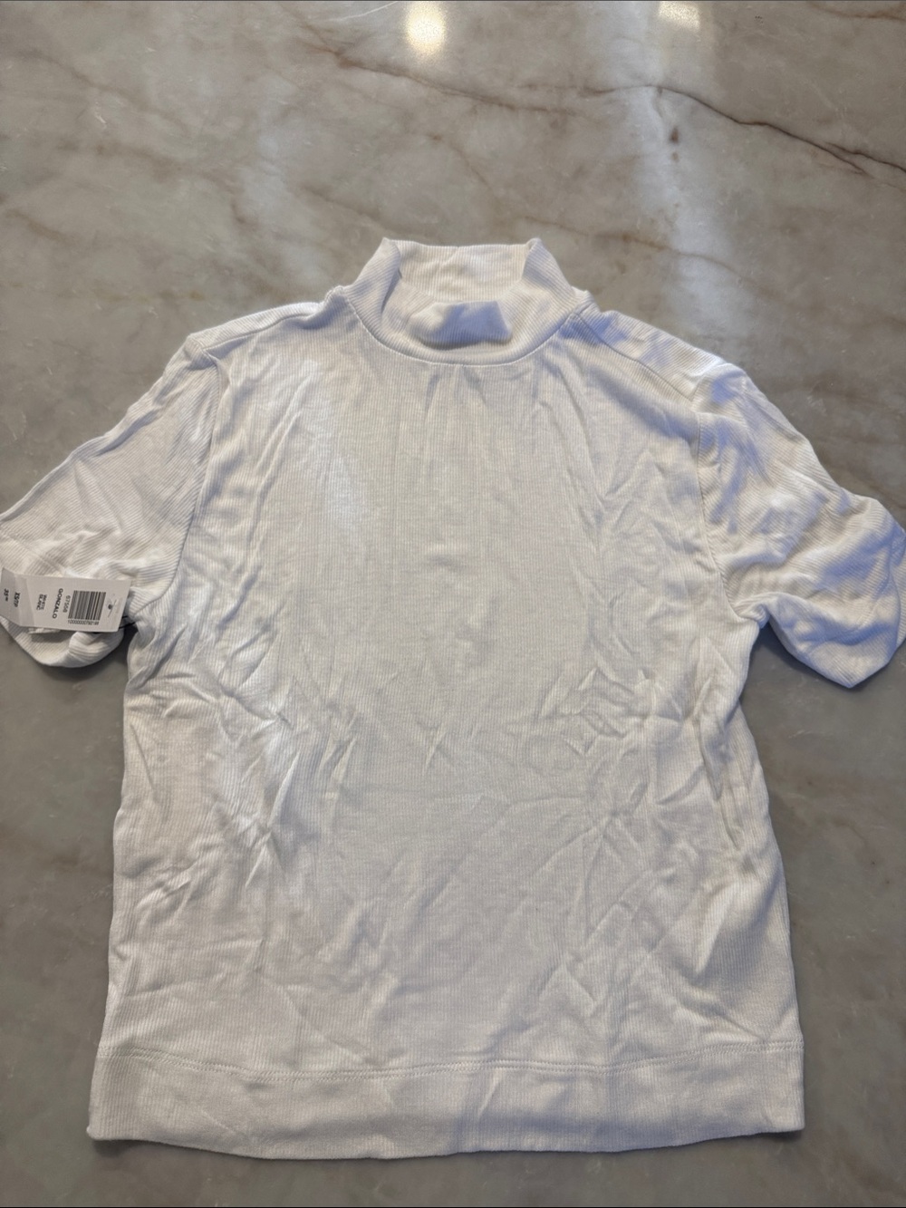 NWT Womens Short-Sleeve Mock Neck Shirt